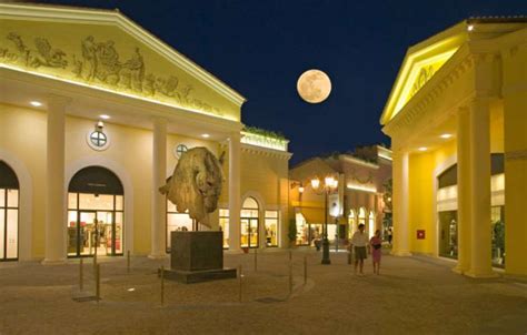 rome italy outlet mall.